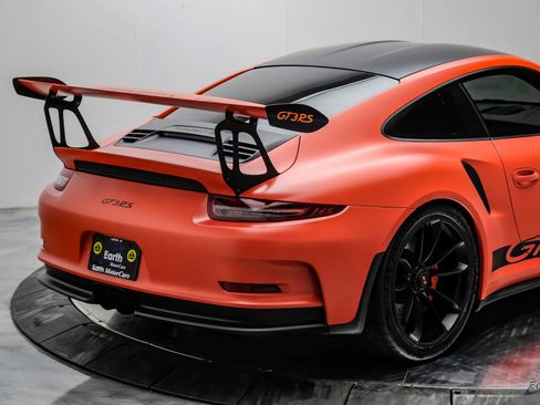 Used 2016 Porsche 911 GT3 RS RWD image 25
