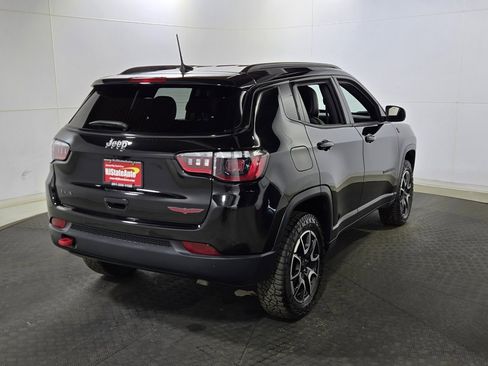 Used 2024 Jeep Compass Trailhawk image 7