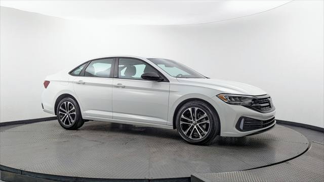 Used 2024 Volkswagen Jetta Sport FWD image 11