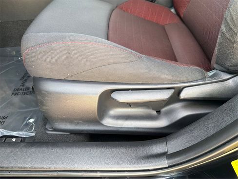 Used 2024 Toyota Corolla SE image 19