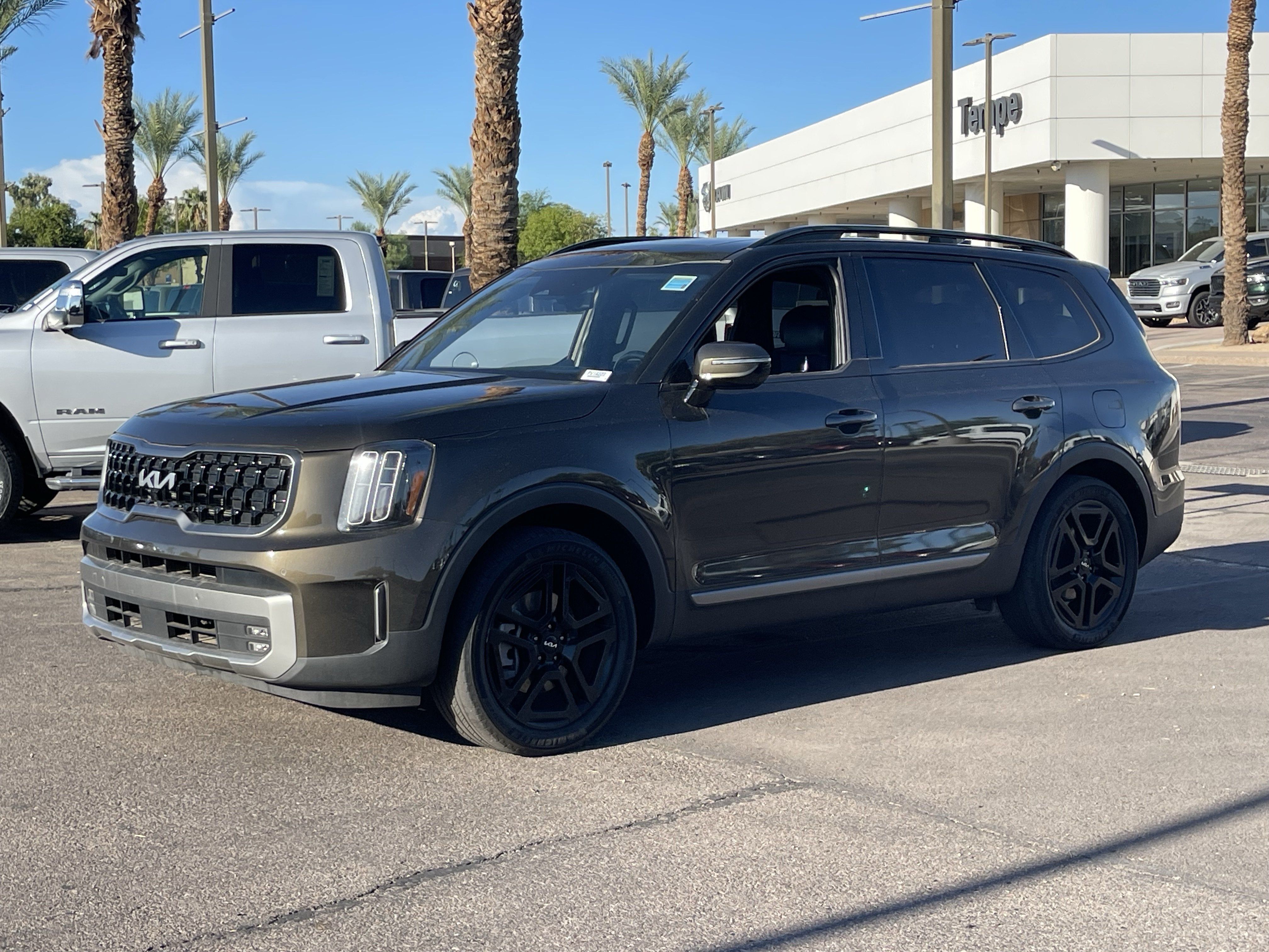 Certified 2023 Kia Telluride SX Prestige X-Line AWD/4WD image 2
