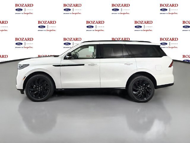 New 2027 Lincoln Navigator Reserve w/ Jet Appearance Package AWD/4WD image 4