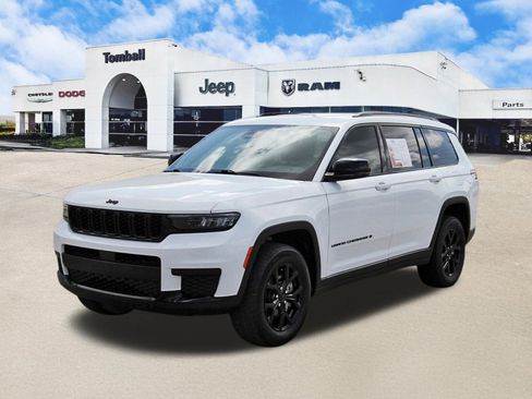 Used 2024 Jeep Grand Cherokee L Laredo image 3