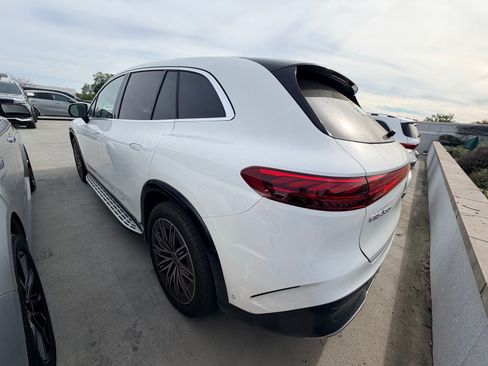 Used 2023 Mercedes-Benz EQS 580 4MATIC SUV image 3