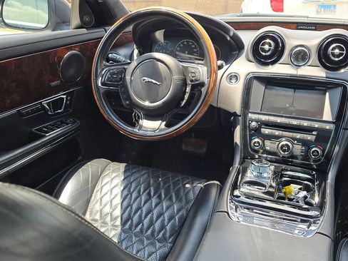 Used 2017 Jaguar XJ L Portfolio AWD/4WD image 13