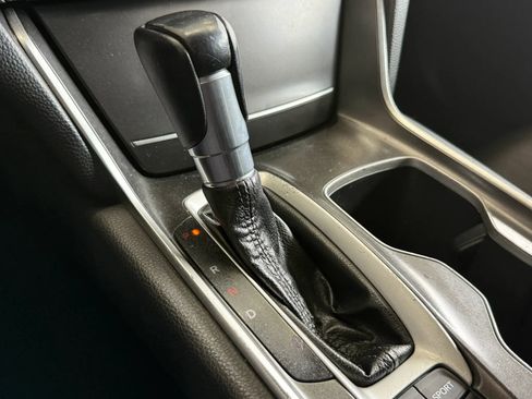 Used 2019 Honda Accord Sport image 15