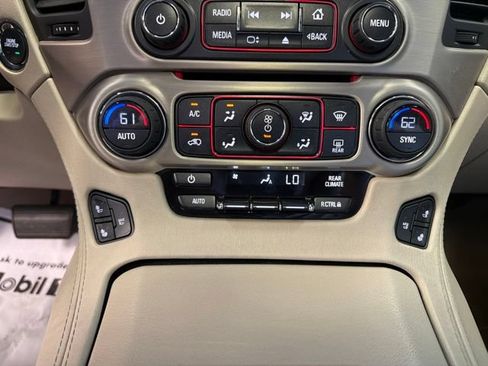 Used 2015 GMC Yukon Denali AWD/4WD image 24