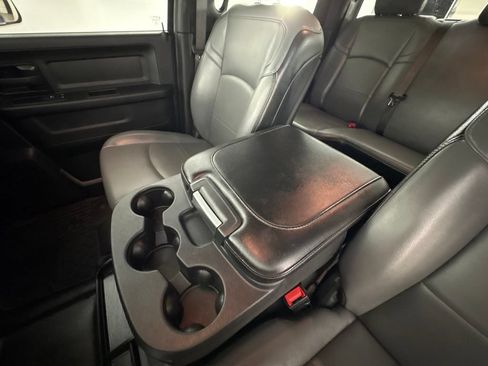 Used 2022 RAM 2500 Tradesman w/ Chrome Appearance Group AWD/4WD image 34