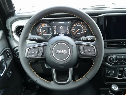 Used 2024 Jeep Wrangler Sport S image 16