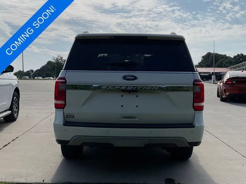 Used 2020 Ford Expedition Max XLT w/ Equipment Group 202A RWD image 2