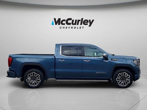 Used 2025 GMC Sierra 1500 Denali Ultimate AWD/4WD image 8