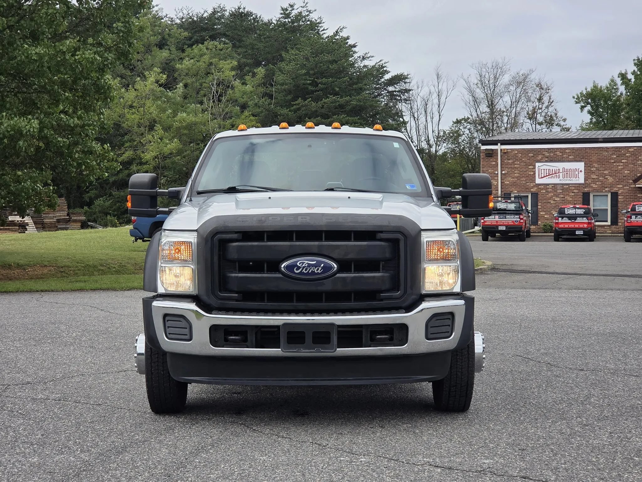 Used 2016 Ford F450 XL w/ Power Equipment Group AWD/4WD image 2