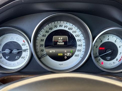 Used 2014 Mercedes-Benz E 350 4MATIC Sedan image 18