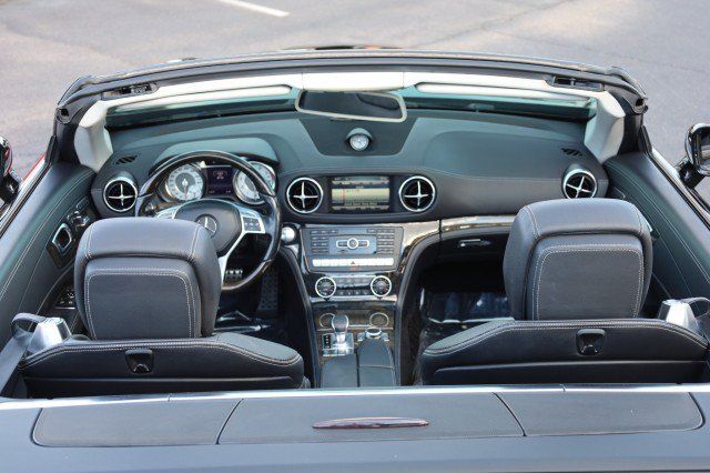 Used 2014 Mercedes-Benz SL 550 image 16