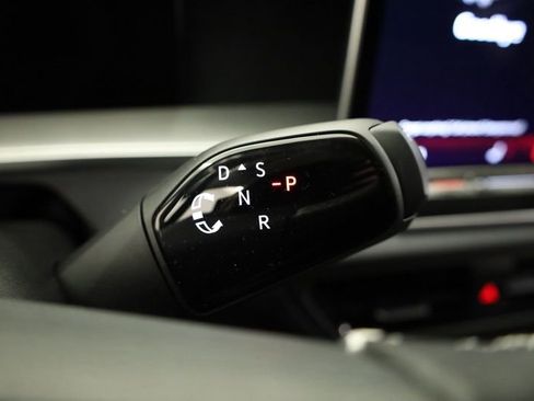 New 2026 Volkswagen Tiguan SE AWD/4WD image 25