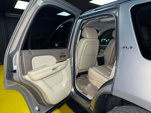 Used 2007 GMC Yukon SLT w/ SLT Preferred Equipment Group image 10