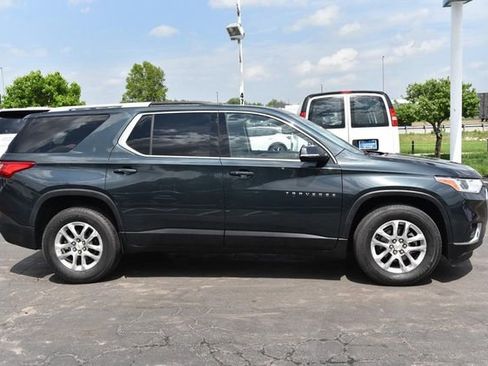 Used 2018 Chevrolet Traverse LT image 5