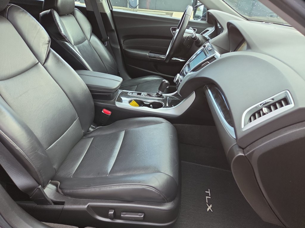 Used 2020 Acura TLX w/ Technology Package FWD image 35