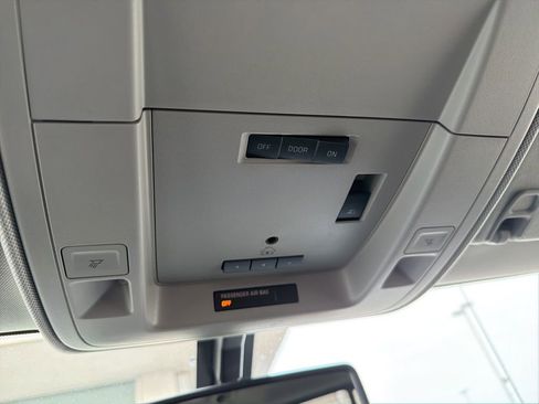 Used 2018 Chevrolet Silverado 1500 LTZ w/ Sport Package image 26