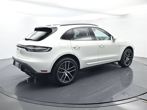 Certified 2023 Porsche Macan AWD/4WD image 15