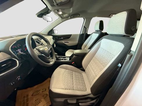 Used 2024 Chevrolet Equinox LS FWD image 20