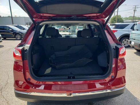 Used 2021 Chevrolet Equinox LT FWD image 16