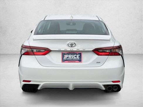 Used 2024 Toyota Camry SE w/ Convenience Package image 7