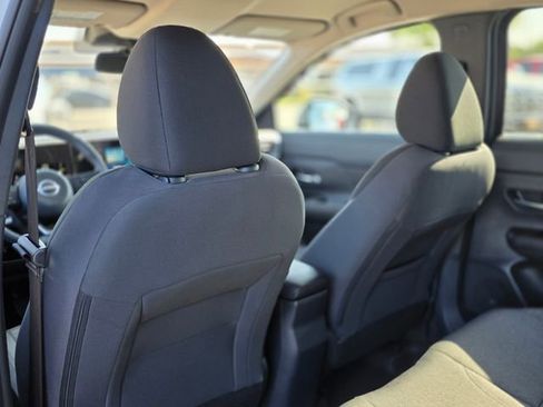 Used 2025 Nissan Kicks SV image 18