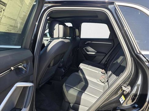 New 2025 Audi Q3 2.0T Premium image 18