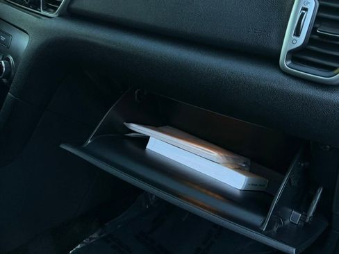 Used 2018 Kia Sportage LX image 46