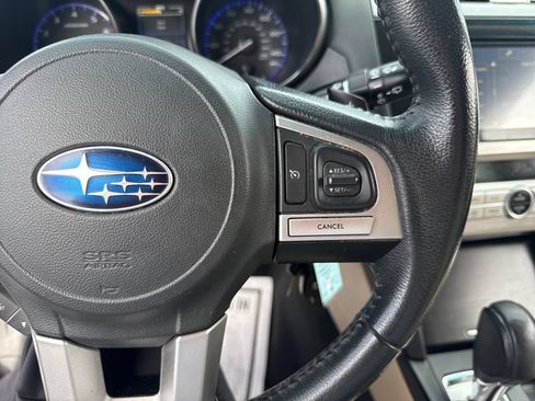Used 2017 Subaru Outback 2.5i Premium AWD/4WD image 36