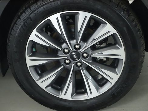 Certified 2022 Lincoln Corsair Reserve w/ Elements Package image 41