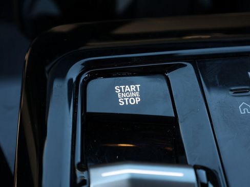 Used 2025 BMW 530i xDrive 530i xDrive image 30