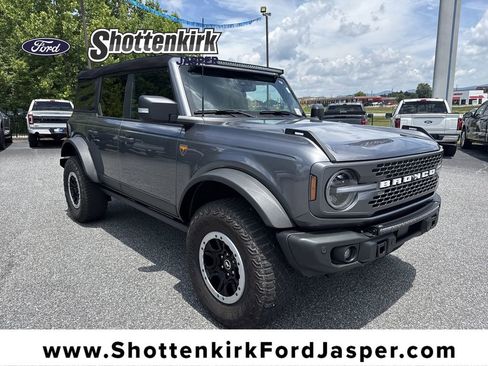 Used 2023 Ford Bronco Badlands AWD/4WD image 1