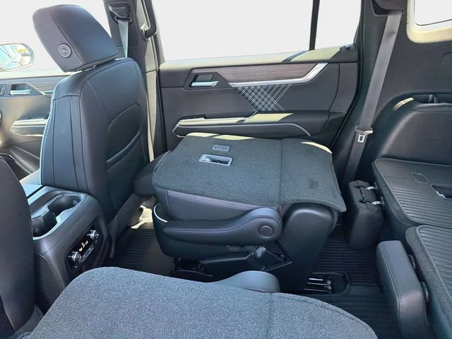 New 2026 GMC Acadia Denali w/ Super Cruise Package AWD/4WD image 13