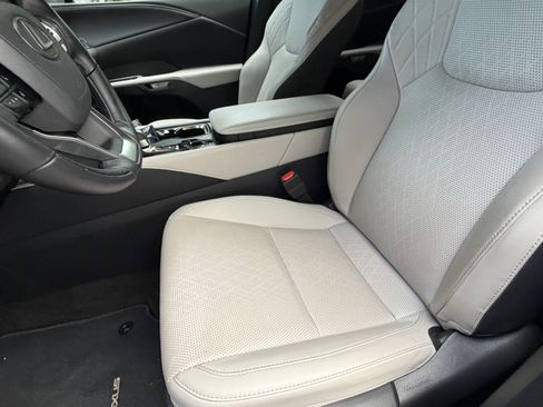 Used 2025 Lexus RX 350 Premium Plus FWD image 16