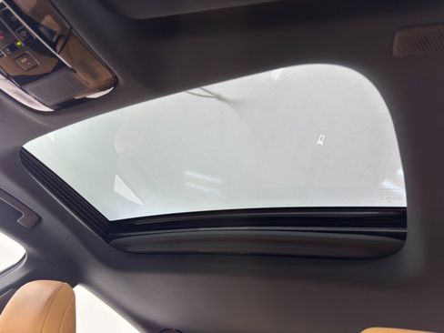 Used 2025 Lexus RX 350 Premium image 12