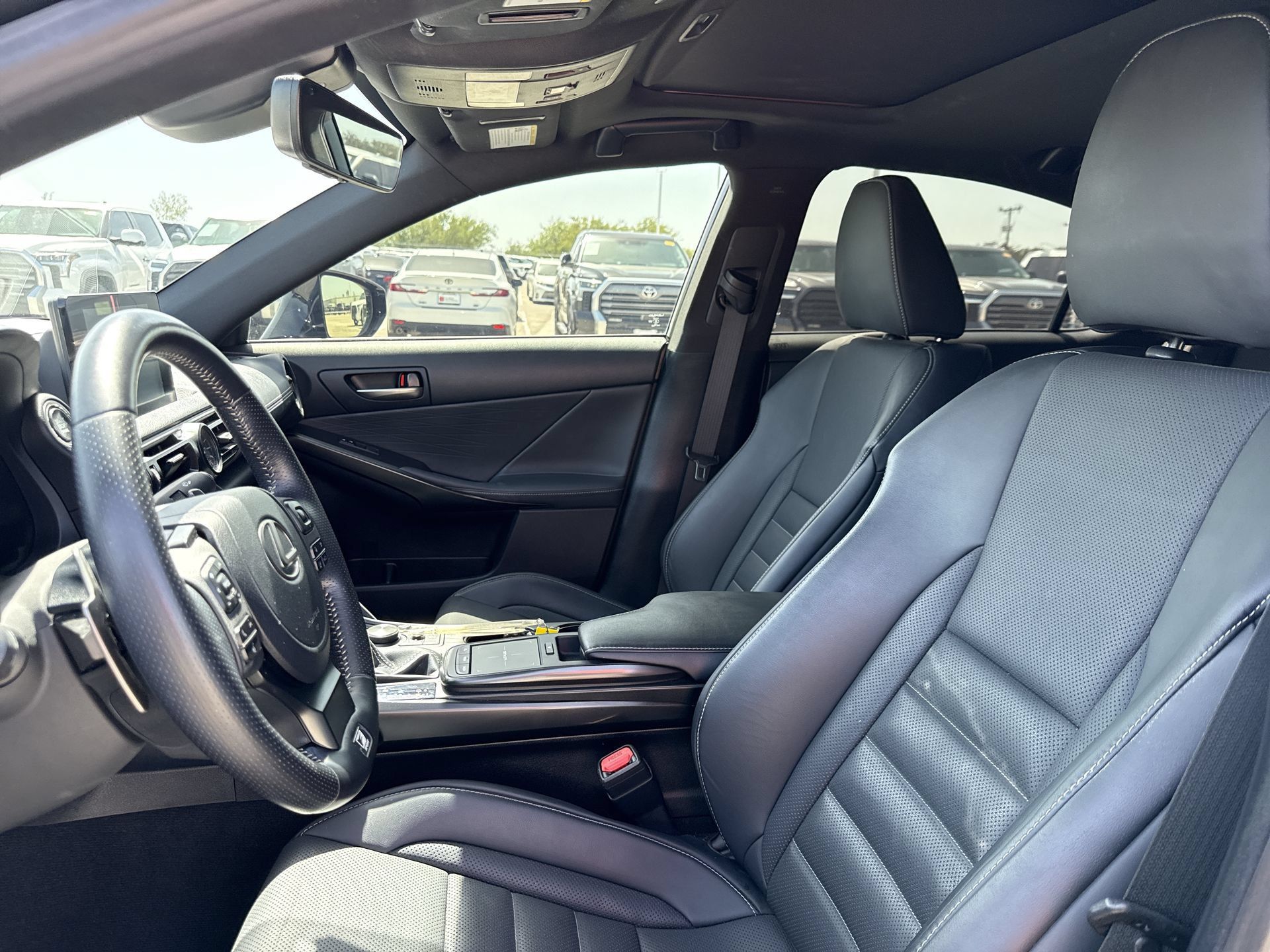 Used 2024 Lexus IS 350 F Sport RWD image 13