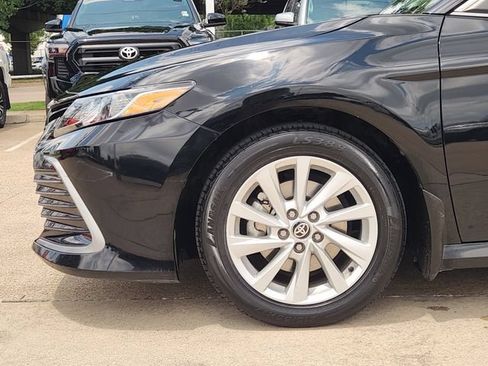 Used 2024 Toyota Camry LE FWD image 5