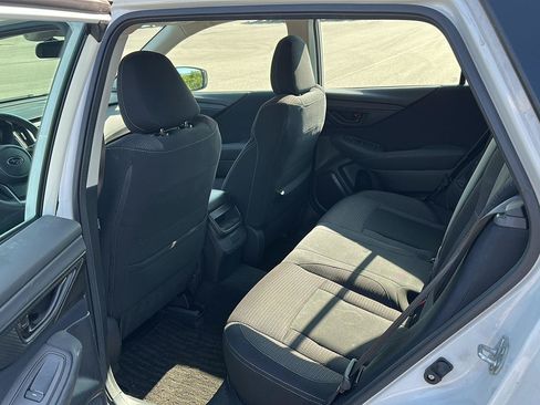 Used 2022 Subaru Outback AWD/4WD image 18