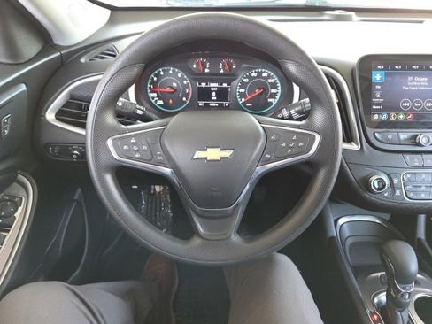 Used 2024 Chevrolet Malibu LT image 44