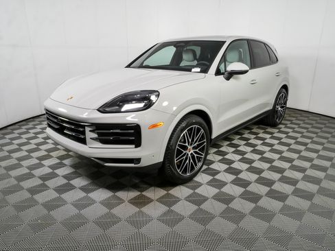 New 2026 Porsche Cayenne AWD/4WD image 1