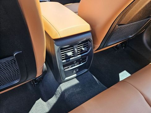 Certified 2023 BMW 330i Sedan w/ Convenience Package RWD image 18
