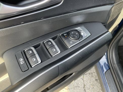 Used 2025 Kia Sorento S w/ Panoramic Sunroof Package image 13