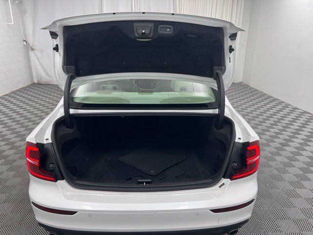 Used 2021 Volvo S60 T5 Momentum w/ Advanced Package FWD image 8
