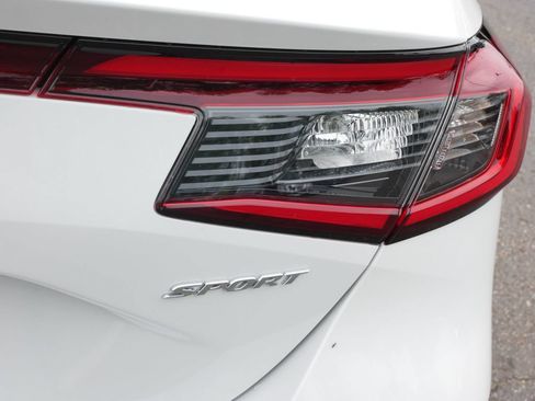 Used 2025 Honda Civic Sport image 10