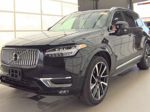Used 2023 Volvo XC90 B5 Plus w/ Protection Package Premier AWD/4WD image 5