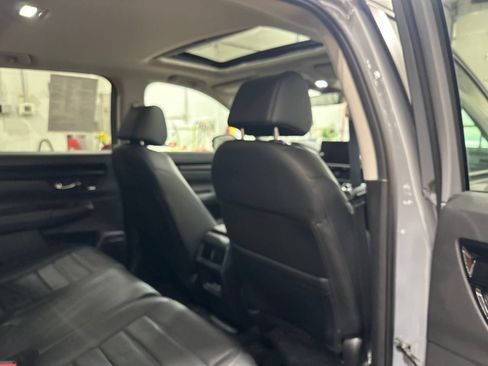 Used 2024 Honda CR-V EX-L image 30