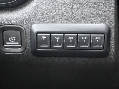 Used 2023 Chevrolet Silverado 2500 LTZ w/ LTZ Convenience Package AWD/4WD image 27