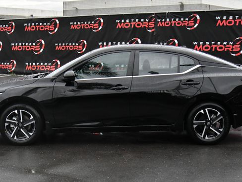 Used 2024 Nissan Sentra SV w/ All-Weather Package image 4
